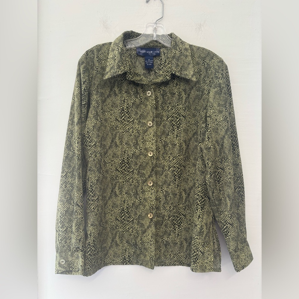 Susan‎ Graver 90’s Vintage Olive Snake Print Button Up Top Size Small